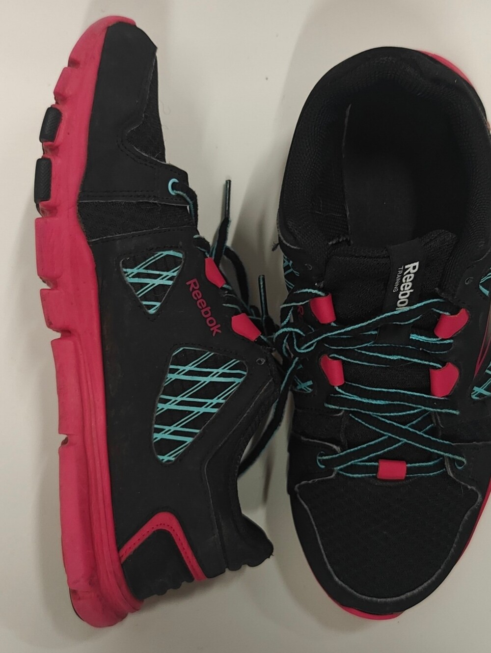 Reebok Yourflex Trainette Women’s Size 9 Black Pink Training Running Sneakers
